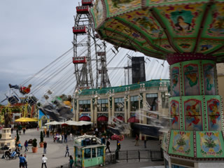 Bild: Wurstelprater mit Riesenrad
