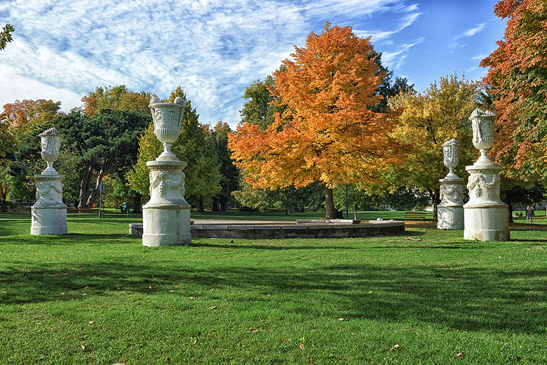 SCHLOSSPARK